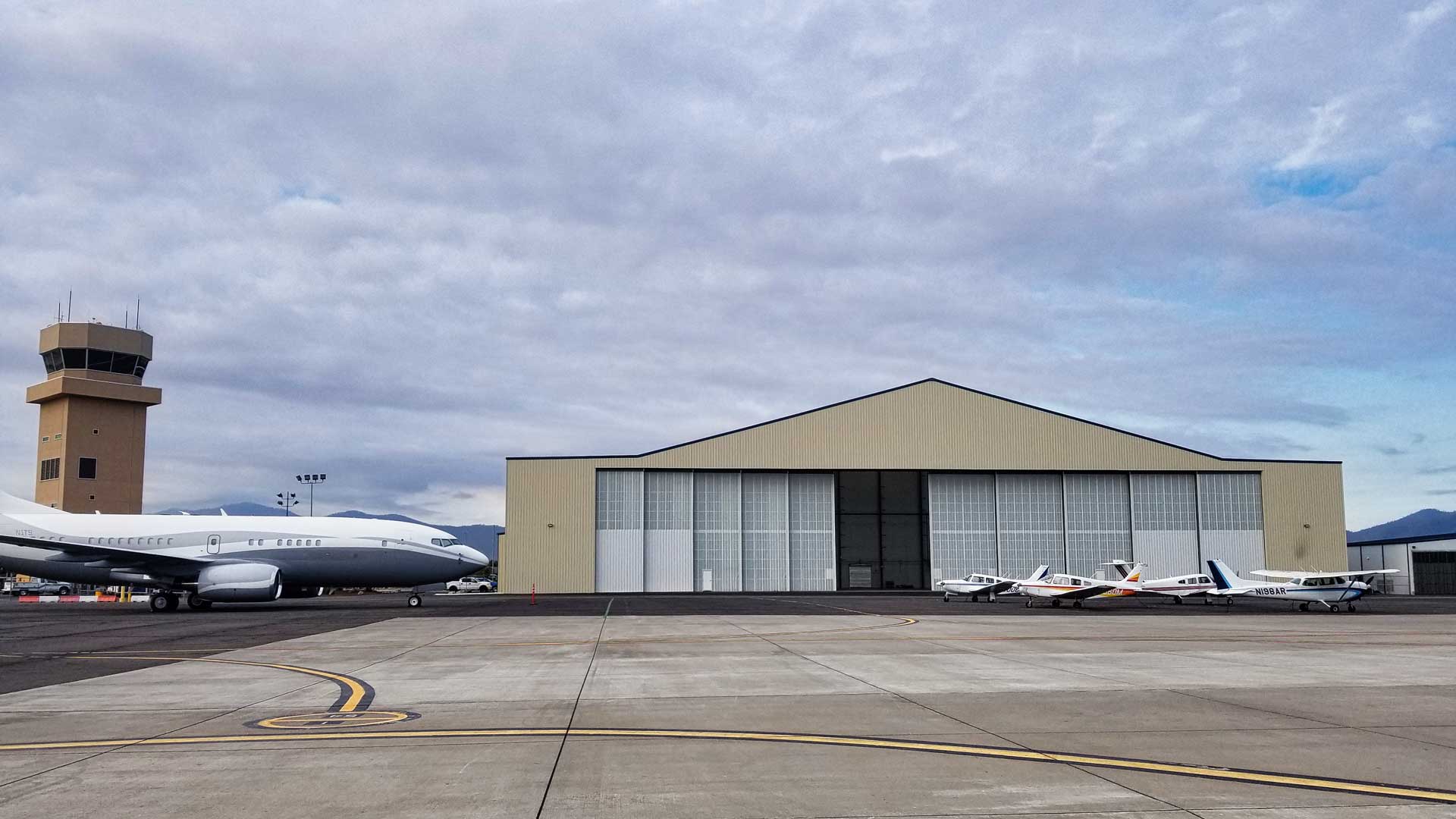 aircraft hangar buildings